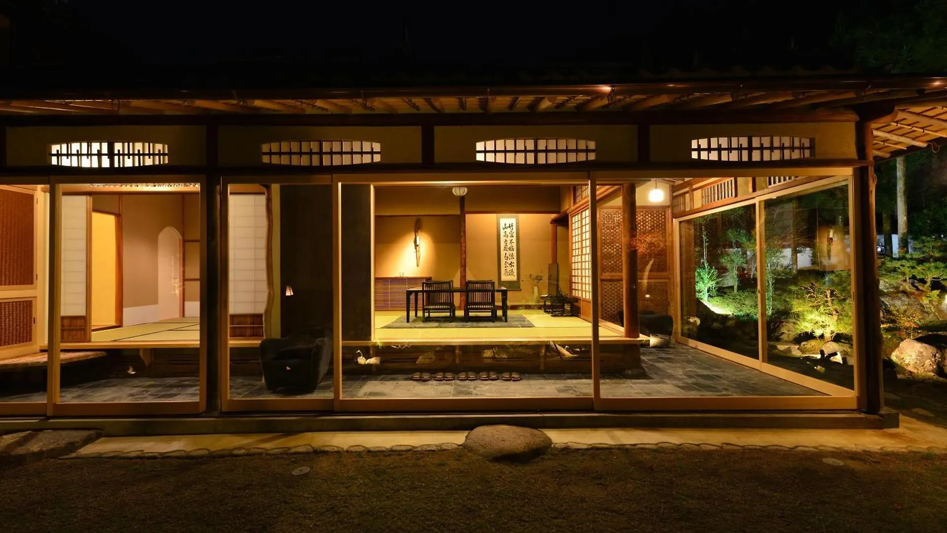 Villa Aoi Suites At Nanzenji Modern & Traditional Japanese Style Kyoto